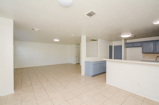 Building Photo - 9107 Dairy View Ln