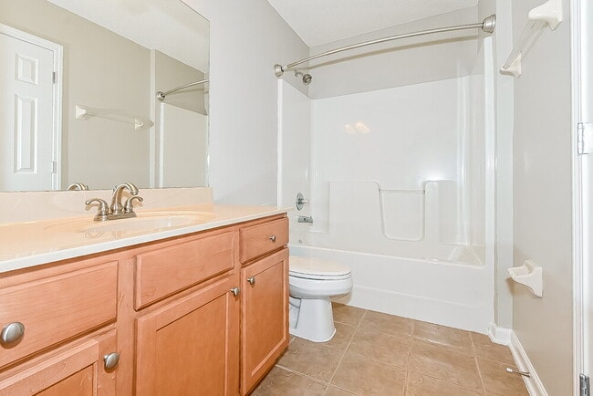 Building Photo - 4101 Sidlehill Dr