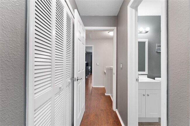 Building Photo - 2304 Fletchers Point Cir