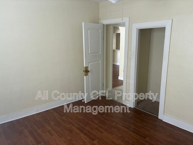 Building Photo - 1200 Kaley Ave