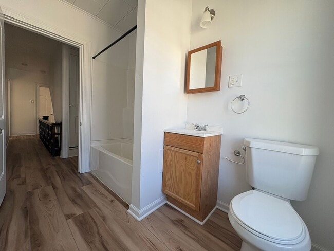 Building Photo - Newly Renovated 3 Bed/ 3 Bath in Charming Downtown Carlisle