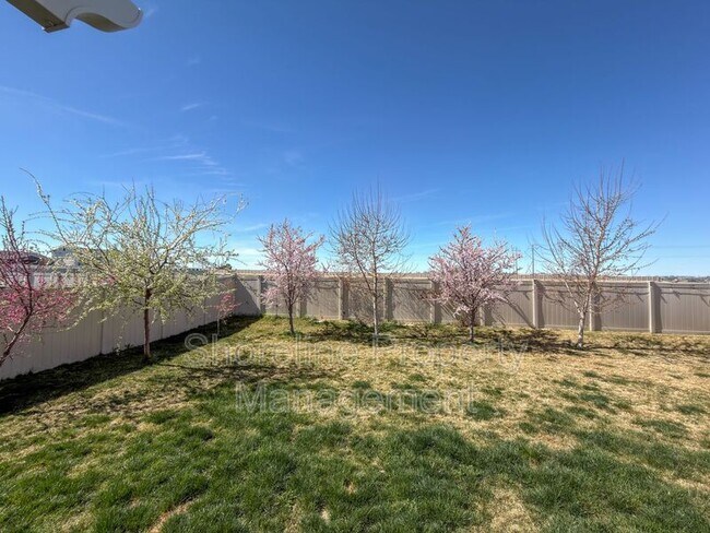 Building Photo - 12913 S Salerno Ave