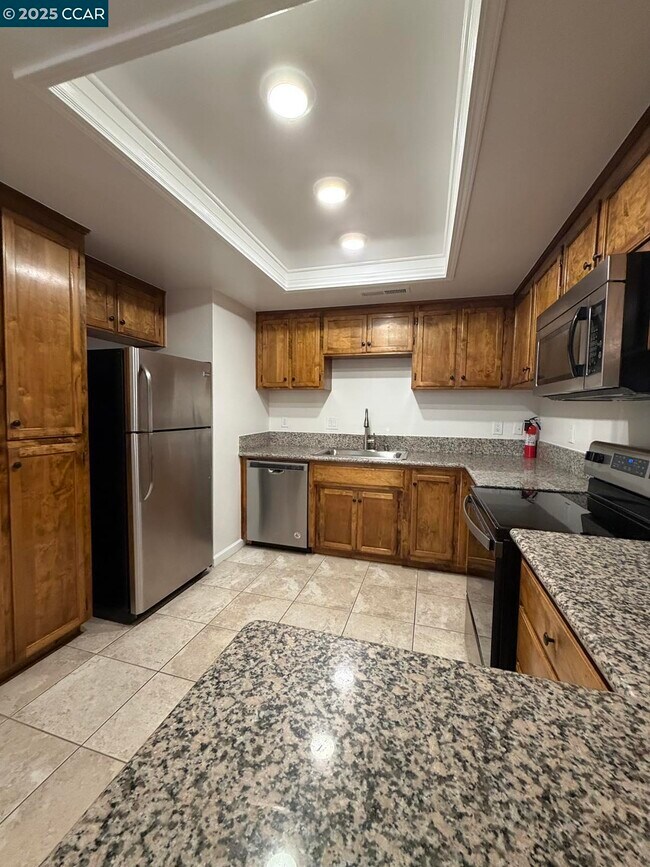 Building Photo - 105 Via Cabrera Ln