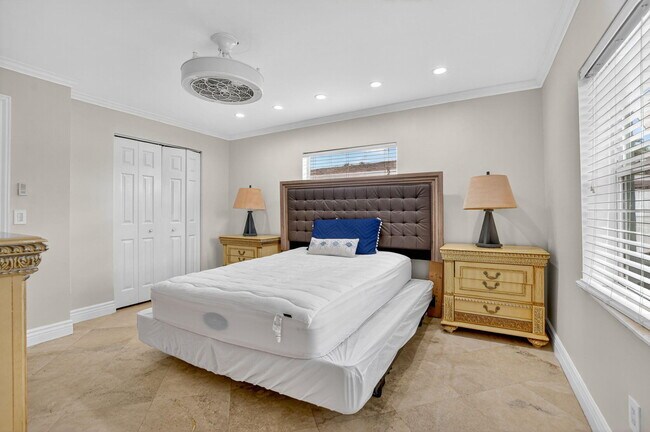 Building Photo - 11170 Mohawk St