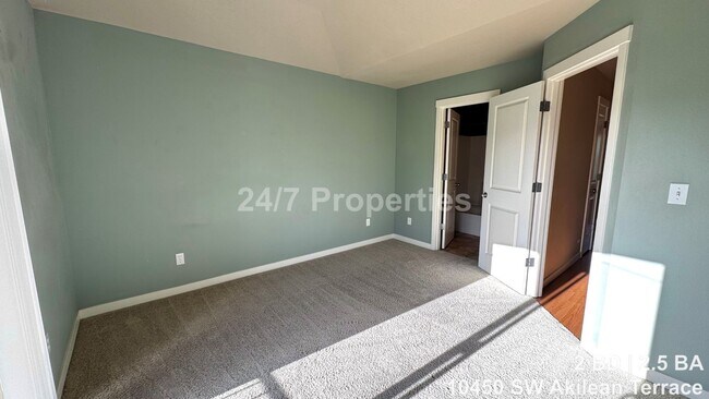 Building Photo - Bright 2 BD | 2.5 BA Townhome with A/C and Parking - Tigard