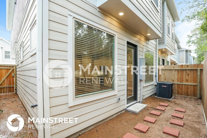 Building Photo - 5117 Royal Heath Dr