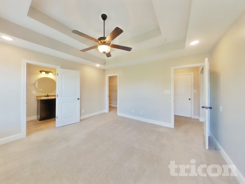 Building Photo - 1041 Charles Thomas Dr