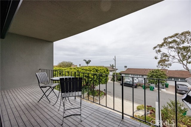 Building Photo - 2860 Zell Dr