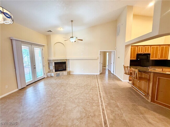 Building Photo - 6780 Sandpebble St