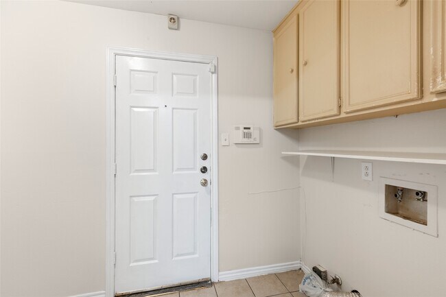 Building Photo - 14714 Ridgechase Ln