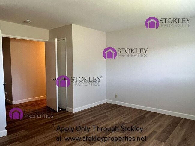 Building Photo - 4045 Rhoda Way