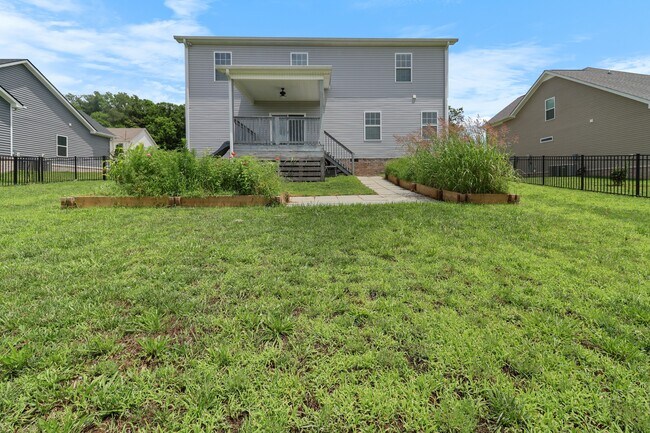 Building Photo - 1314 Highgrove Ln