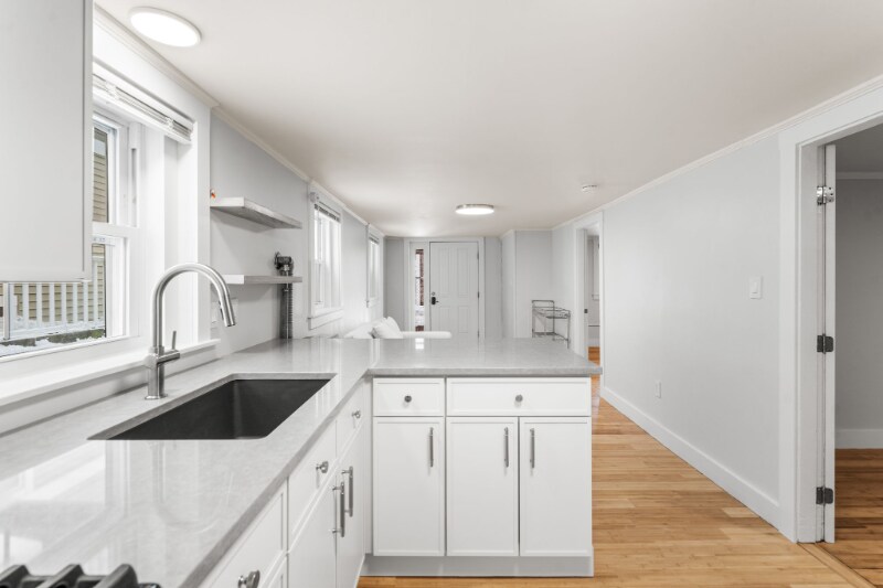 Building Photo - 14 Fowler St