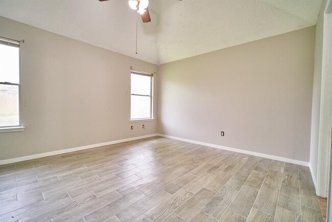 Building Photo - 1614 Glacier Blue Dr