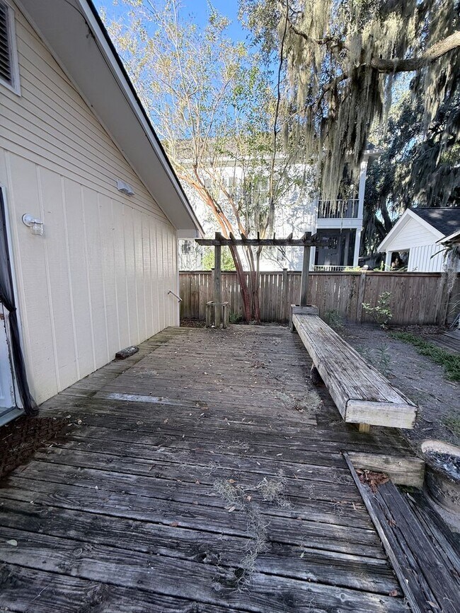 Building Photo - Three Bedroom Home in the Heart of Port Royal