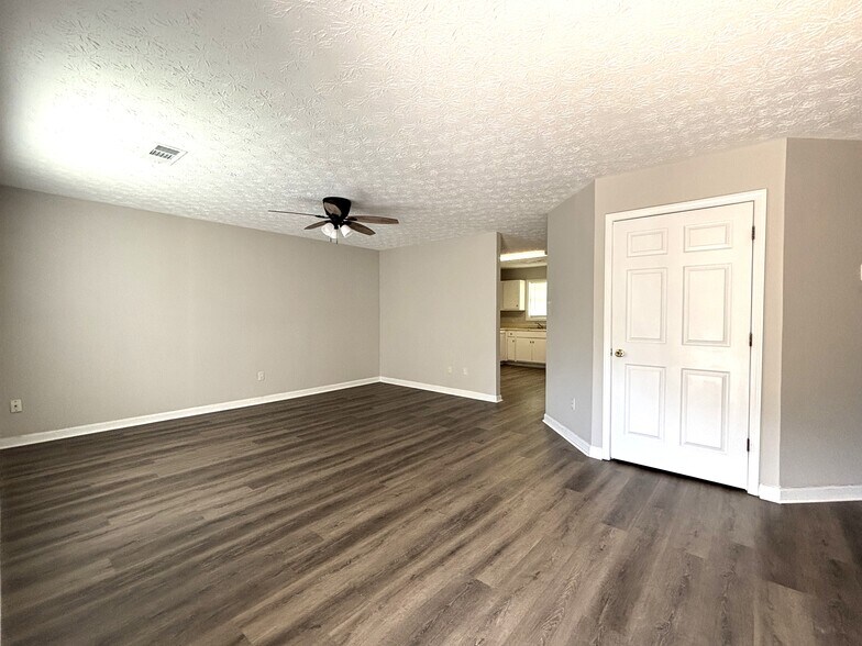 Family Room - 97 Lily Dr