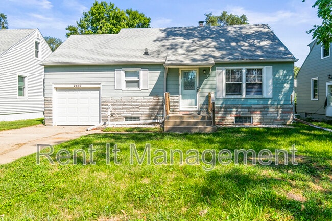 Primary Photo - 2609 Crawford. St.