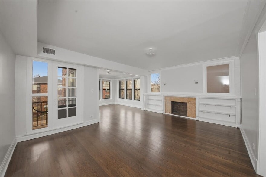 Building Photo - 6541 S Woodlawn Ave