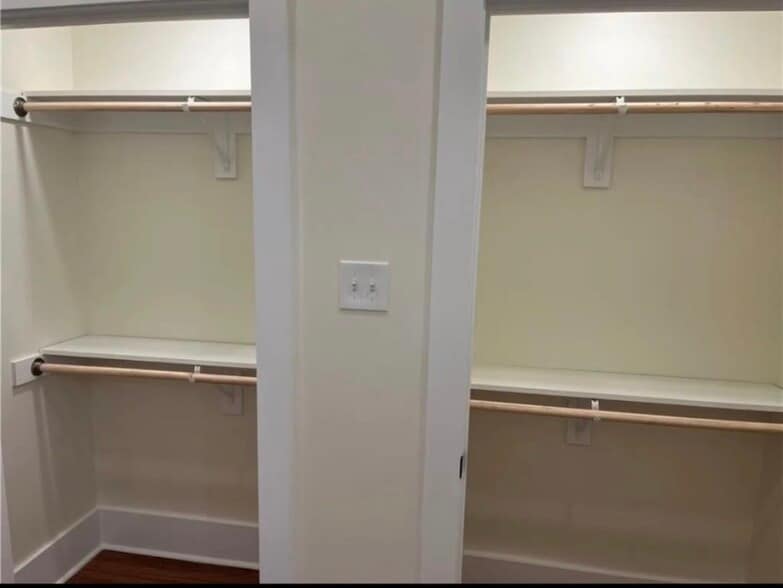 Building Photo - 2110 Bienville St