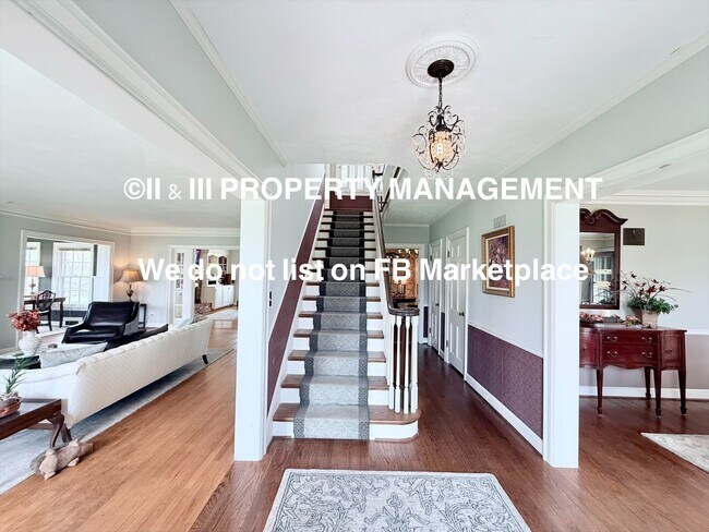 Building Photo - 1314 W Red Bridge Rd