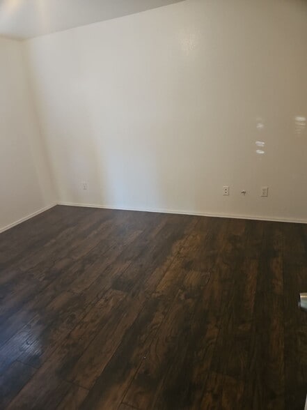 Building Photo - 3378 Iroquois Dr