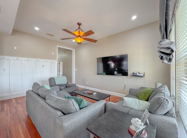 Building Photo - 6303 Rivers Landing Ct