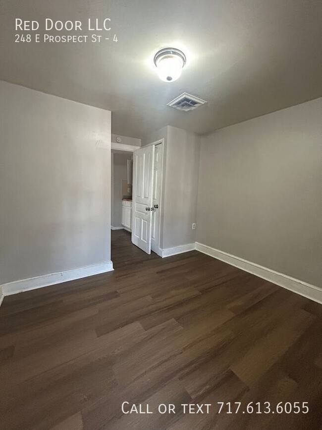 Building Photo - Beautifully renovated 1 bedroom in York City.