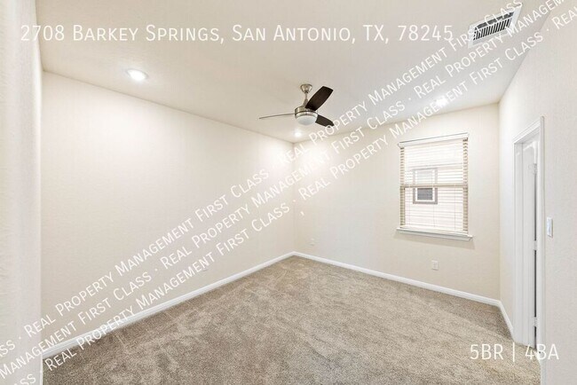 Building Photo - 2708 Barkey Spgs