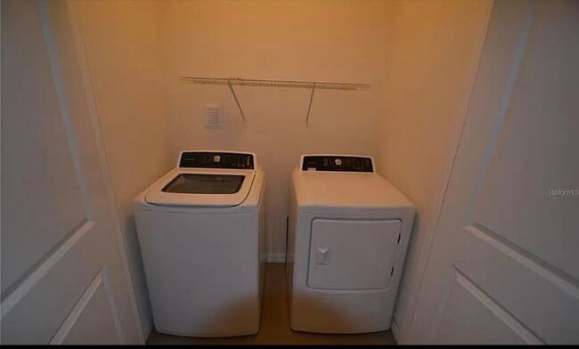 Building Photo - 9943 Hound Chase Dr