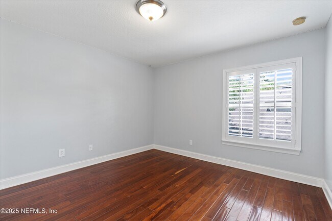 Building Photo - 713 Carthage Pl