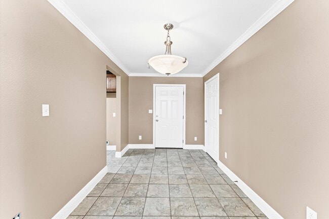 Building Photo - 5646 Belmark St