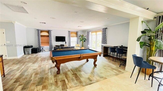 Building Photo - 8871 Wiles Rd