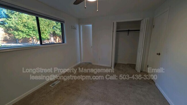 Building Photo - 2975 NW Stewart St