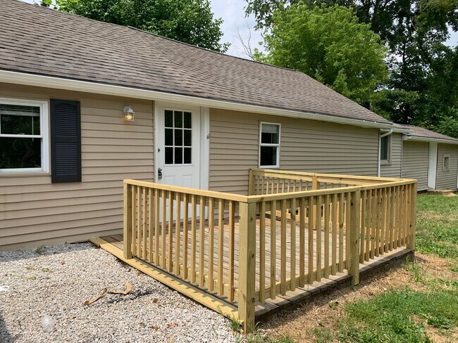 Building Photo - Madison Ranch