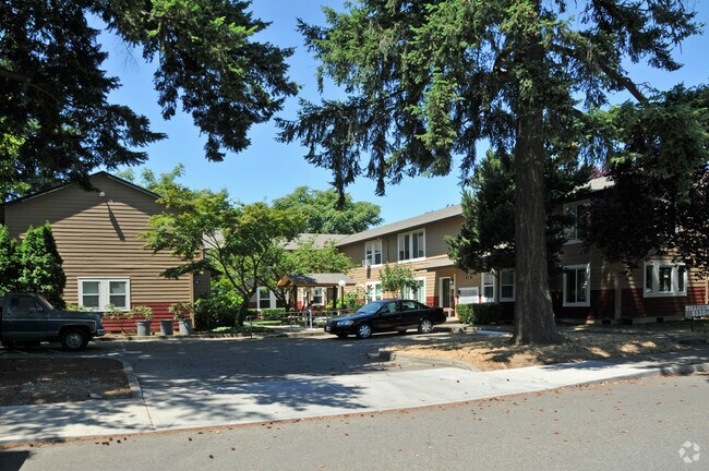 Building Photo - Tillicum Court