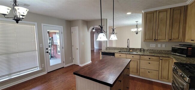 Building Photo - 4716 Harvest Way
