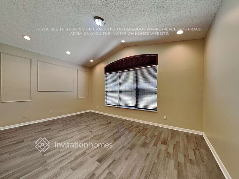 Building Photo - 7610 NW 20th Dr