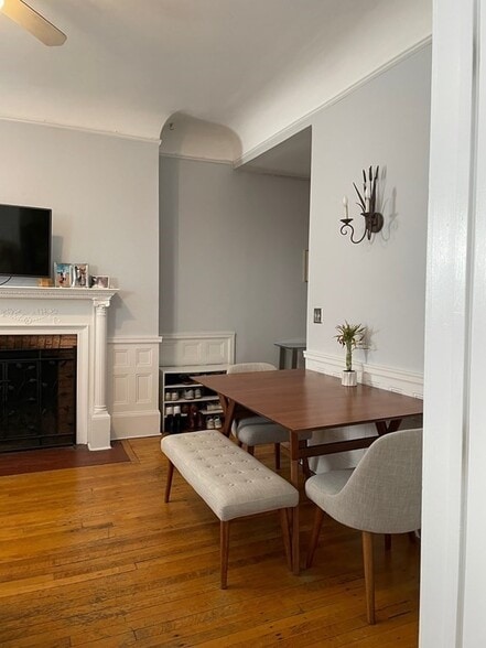 Building Photo - 362 Commonwealth Ave