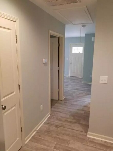 Building Photo - 301 Rollins St