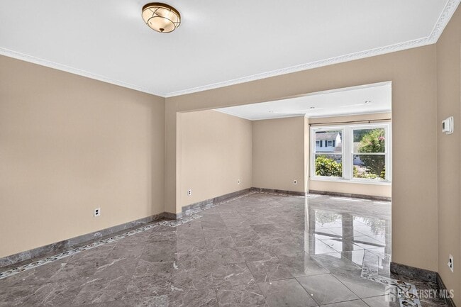 Building Photo - 12 Mershon Ln