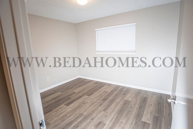 Building Photo - 5365 Tallowwood Terrace
