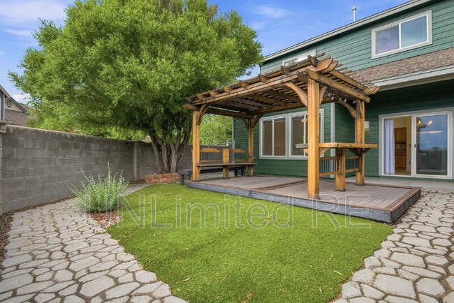 Building Photo - 9132 W Arden Ln