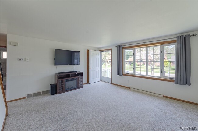 Building Photo - 279 Irvington Dr