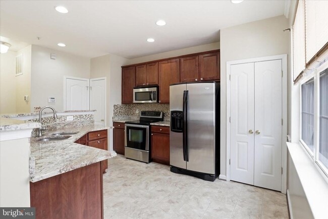 Building Photo - 2809 Forest Run Dr