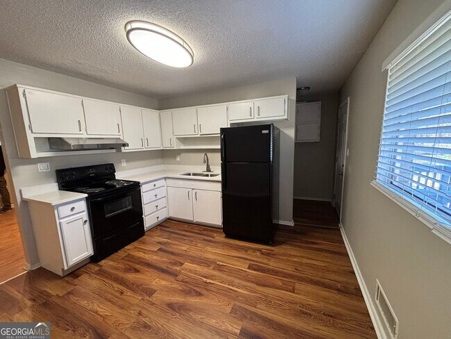 Building Photo - 8117 Attleboro Dr