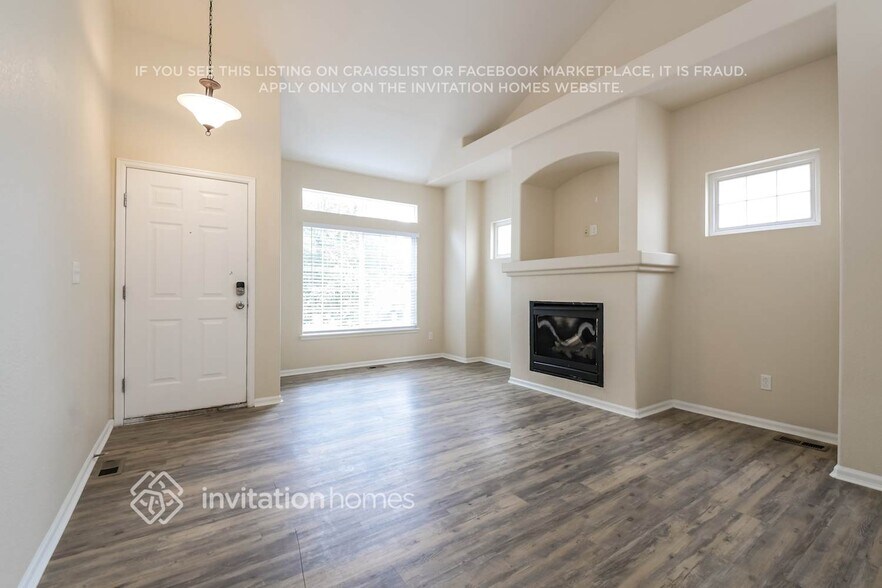 Building Photo - 9848 Kenton Cir