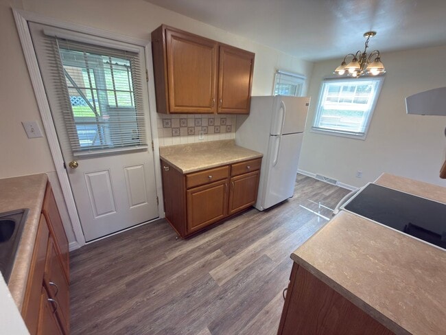 Building Photo - Christiansburg, 3 BR / 1 BA, Available for rent