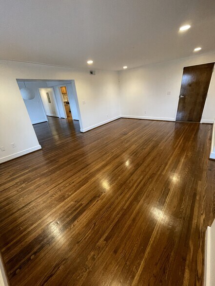 Living Room - 1305 31st St S