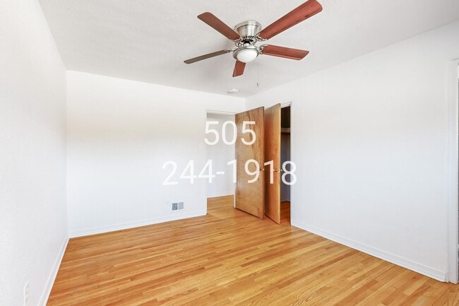 Building Photo - 905 Adams St NE