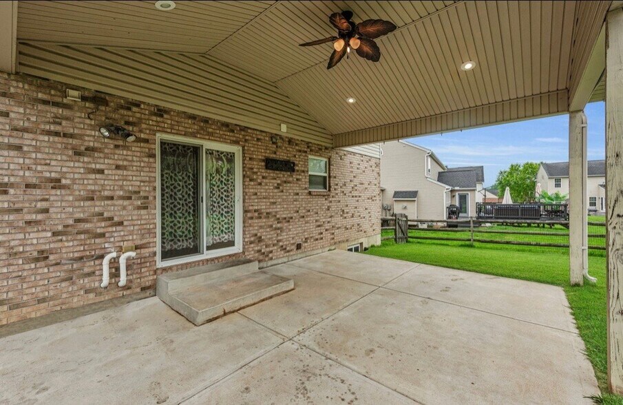 Building Photo - 3077 Cypress Hill Dr